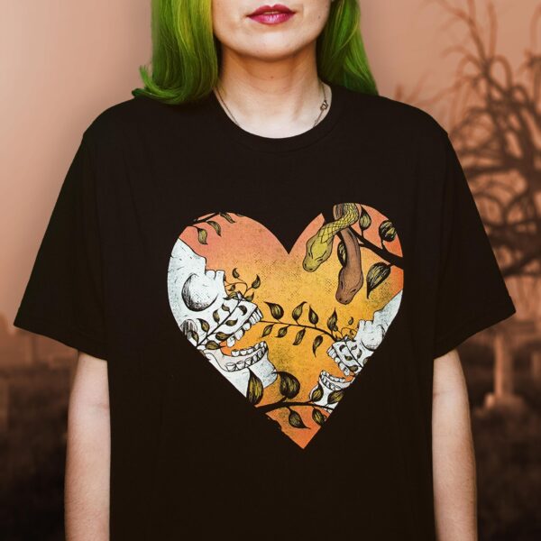 t shirt with heart and skulls and snakes